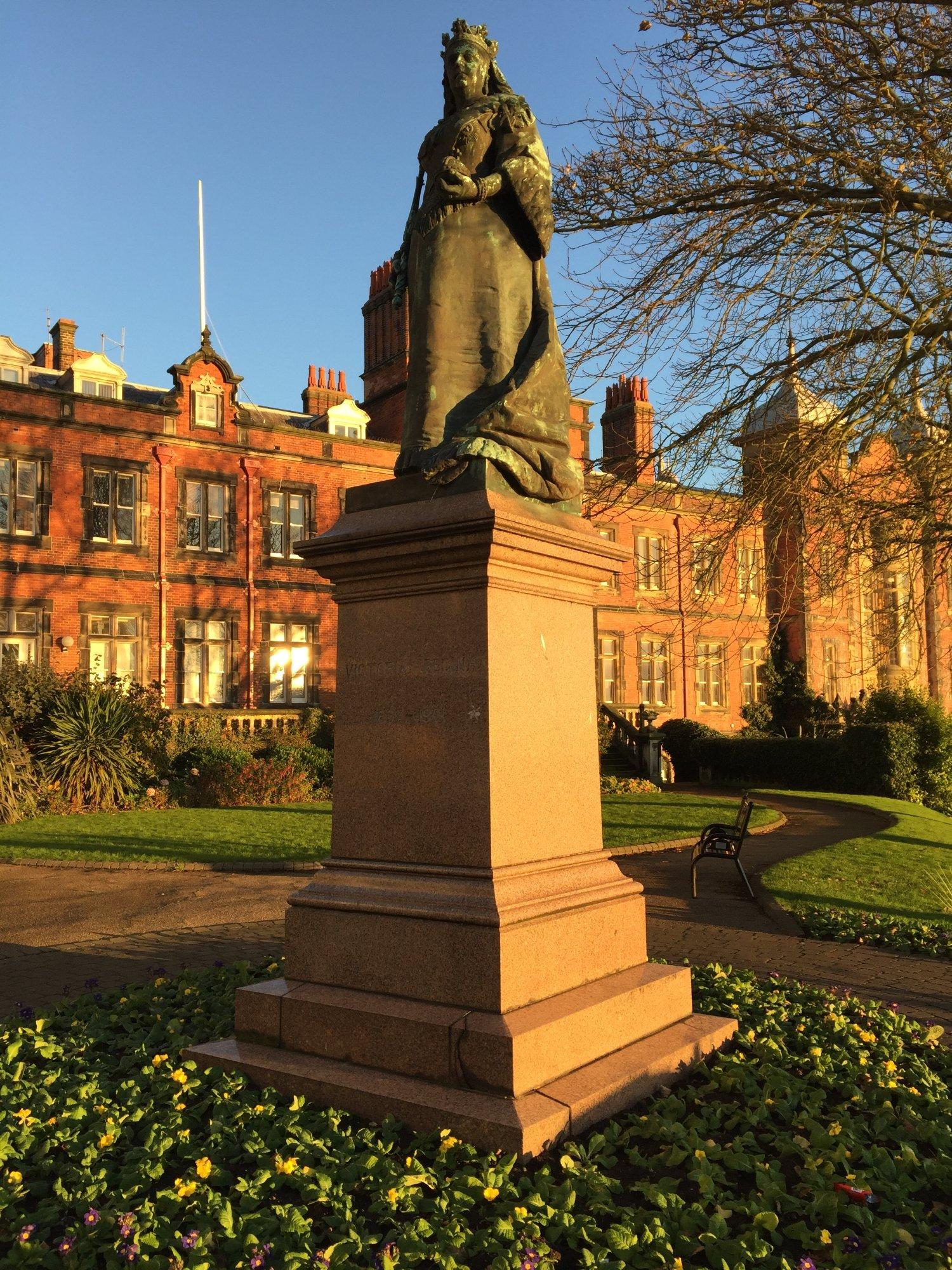 Statue of Queen Victoria