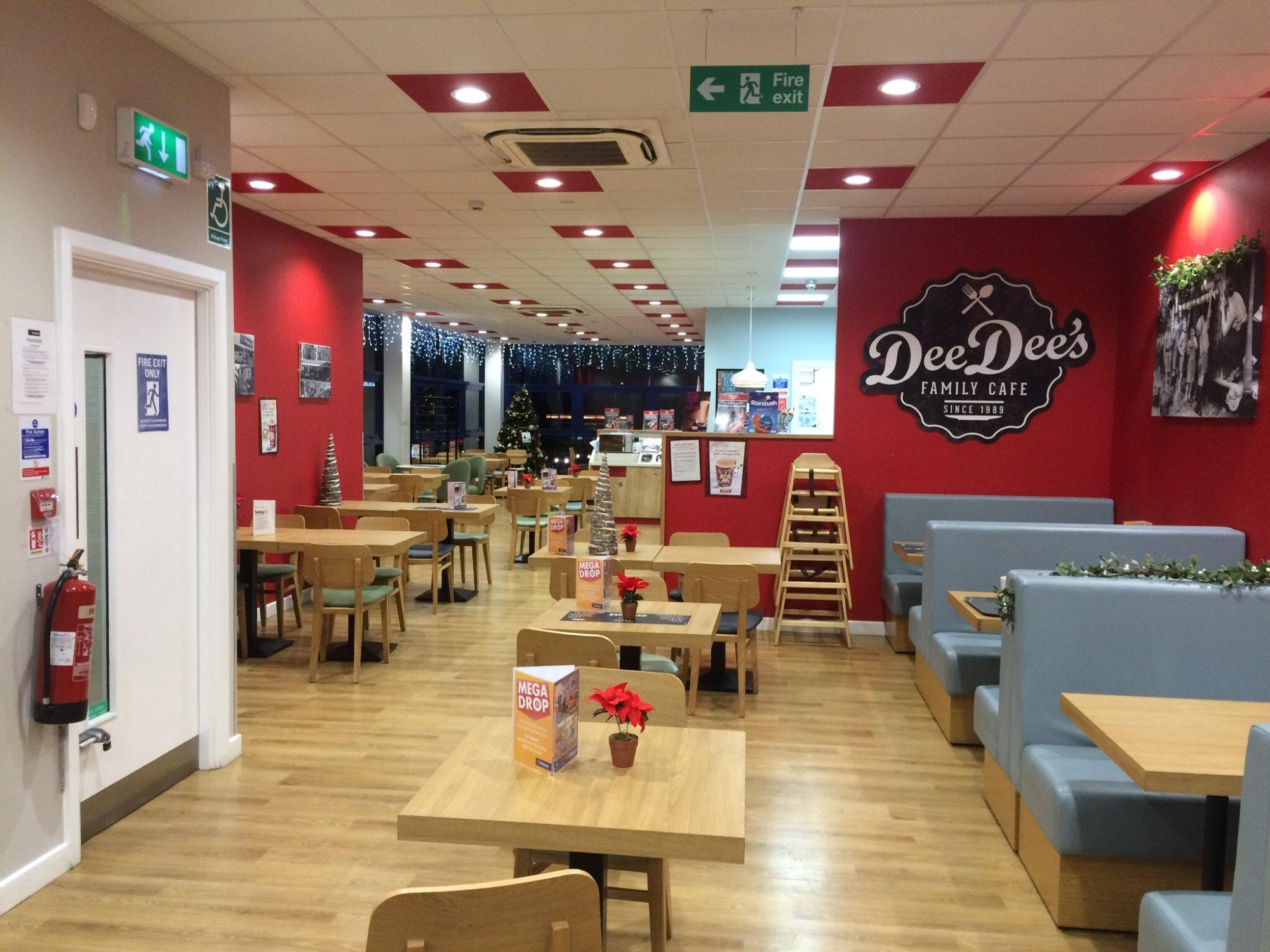 Dee Dee's Family Cafe