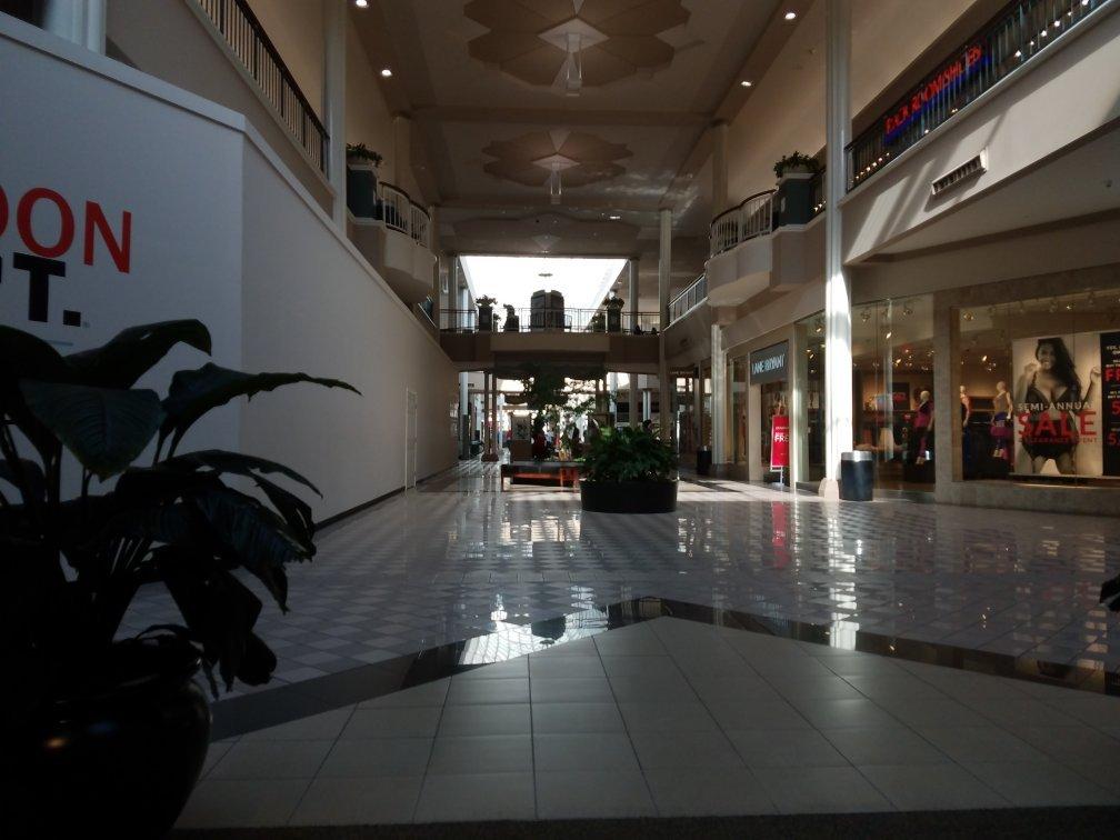 Carolina Place Mall