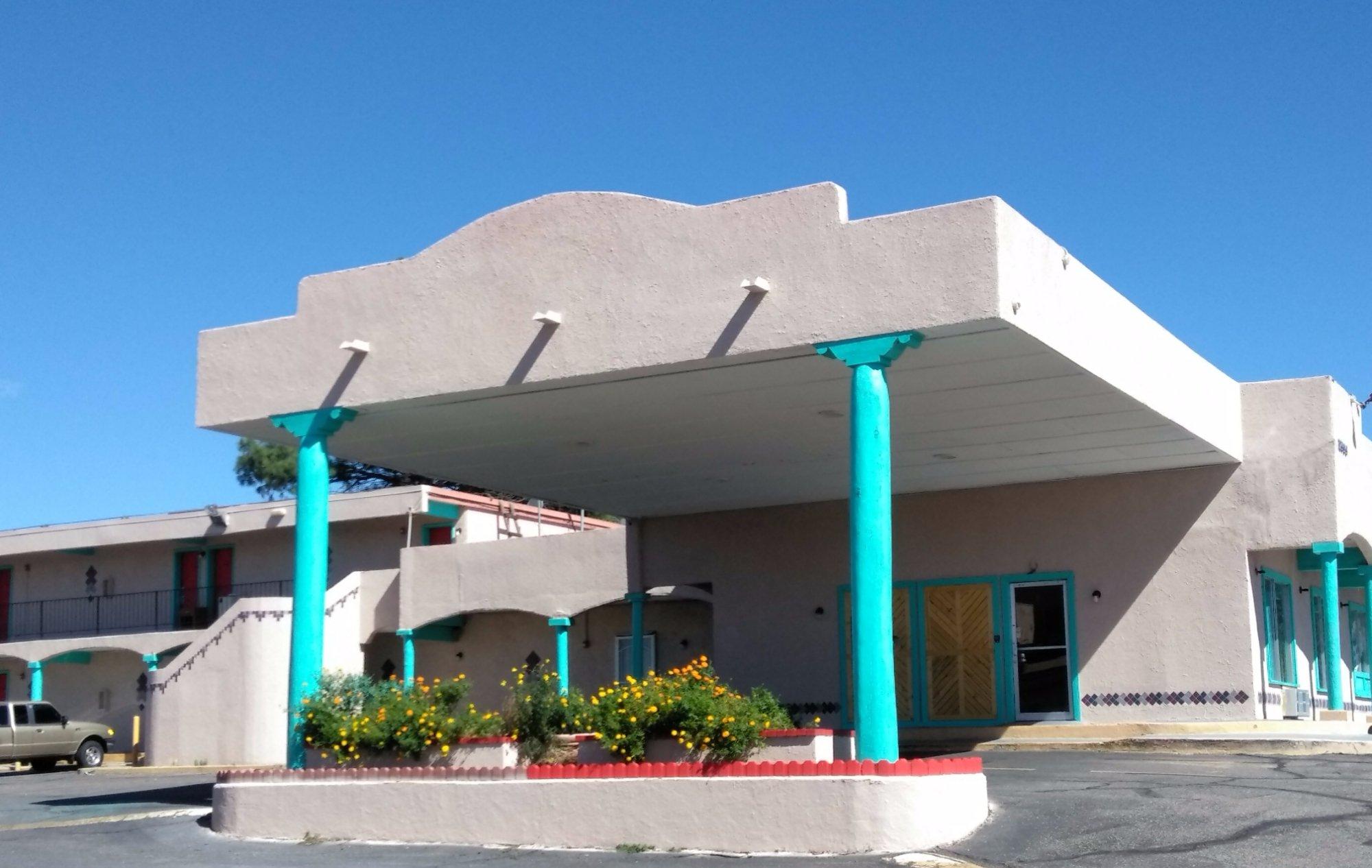 Extend a Suites & RV Park