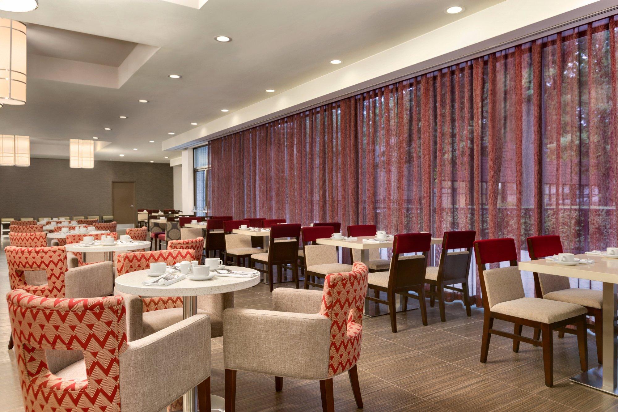 Taza Grill + Bar 5444 Dixie Road