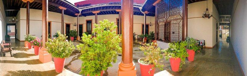 Hotel Villa de Flores