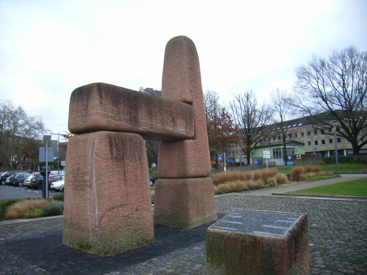 Peter Altmeier Denkmal