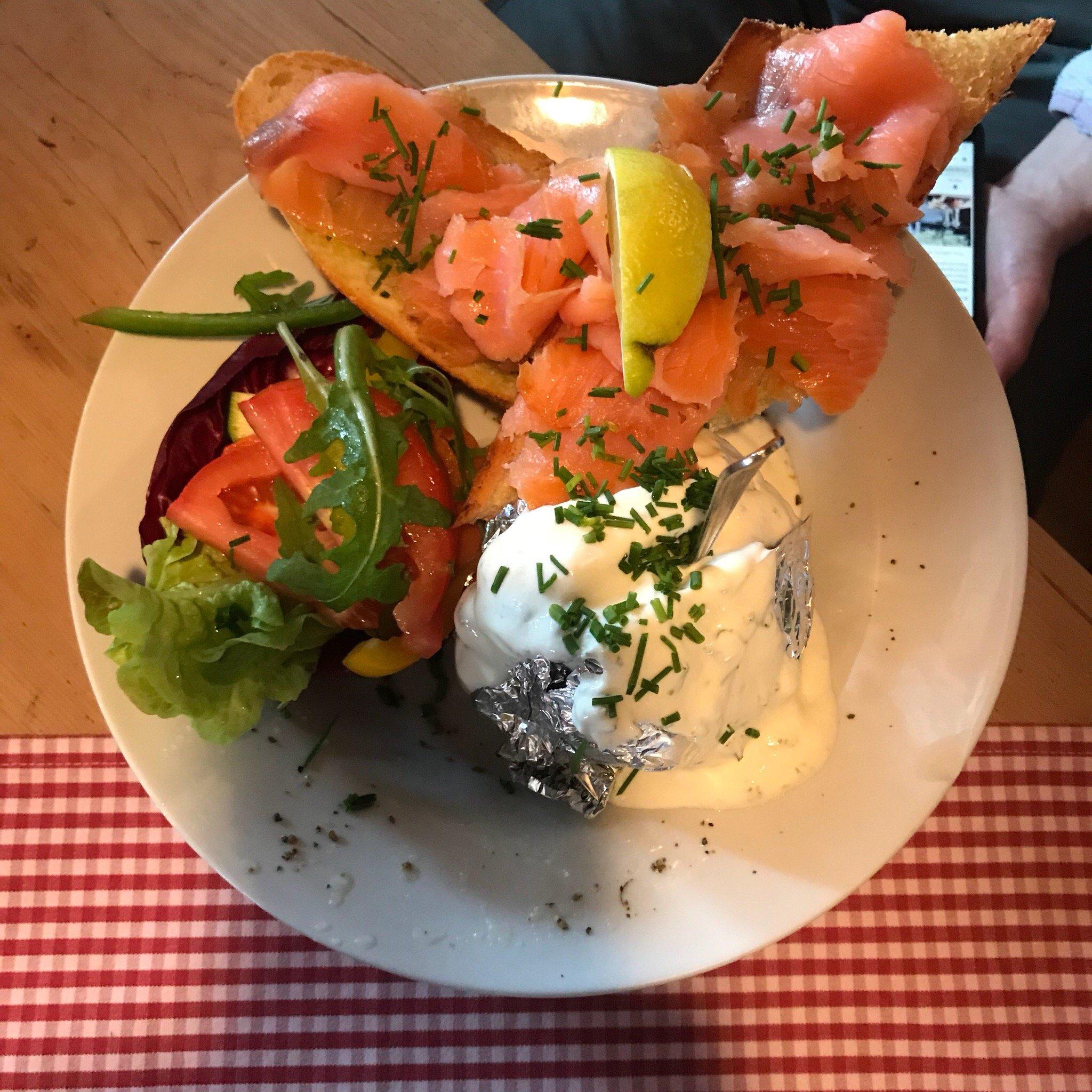 Schialm - Apres Ski - Bar & Restaurant