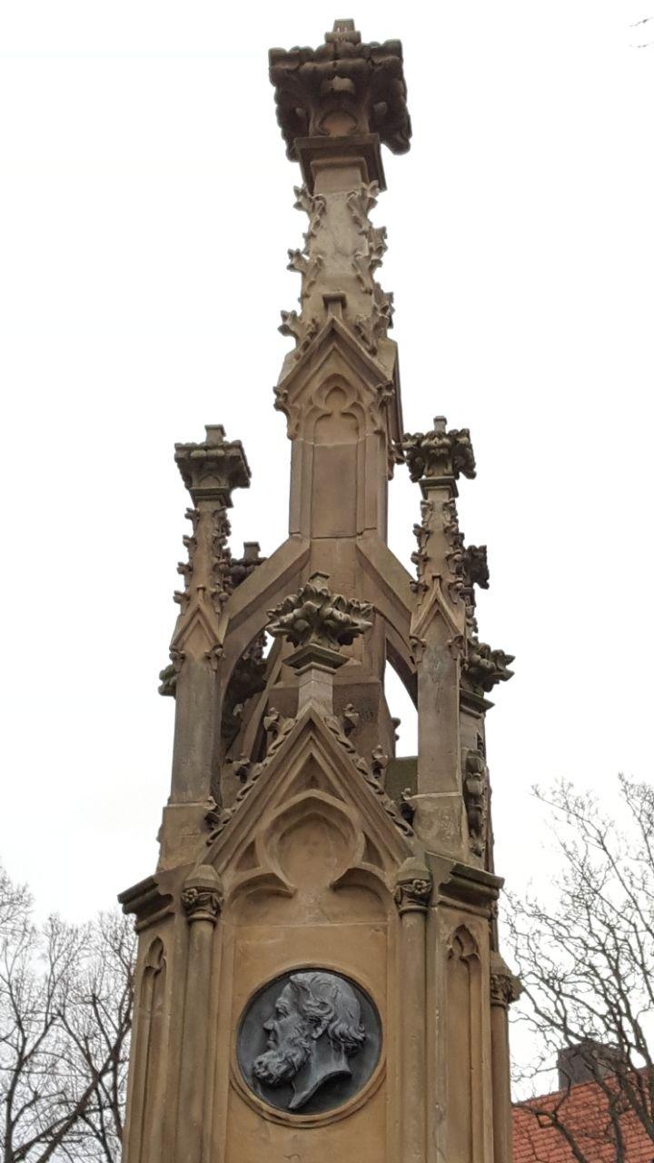 Karl Herrmann Denkmal