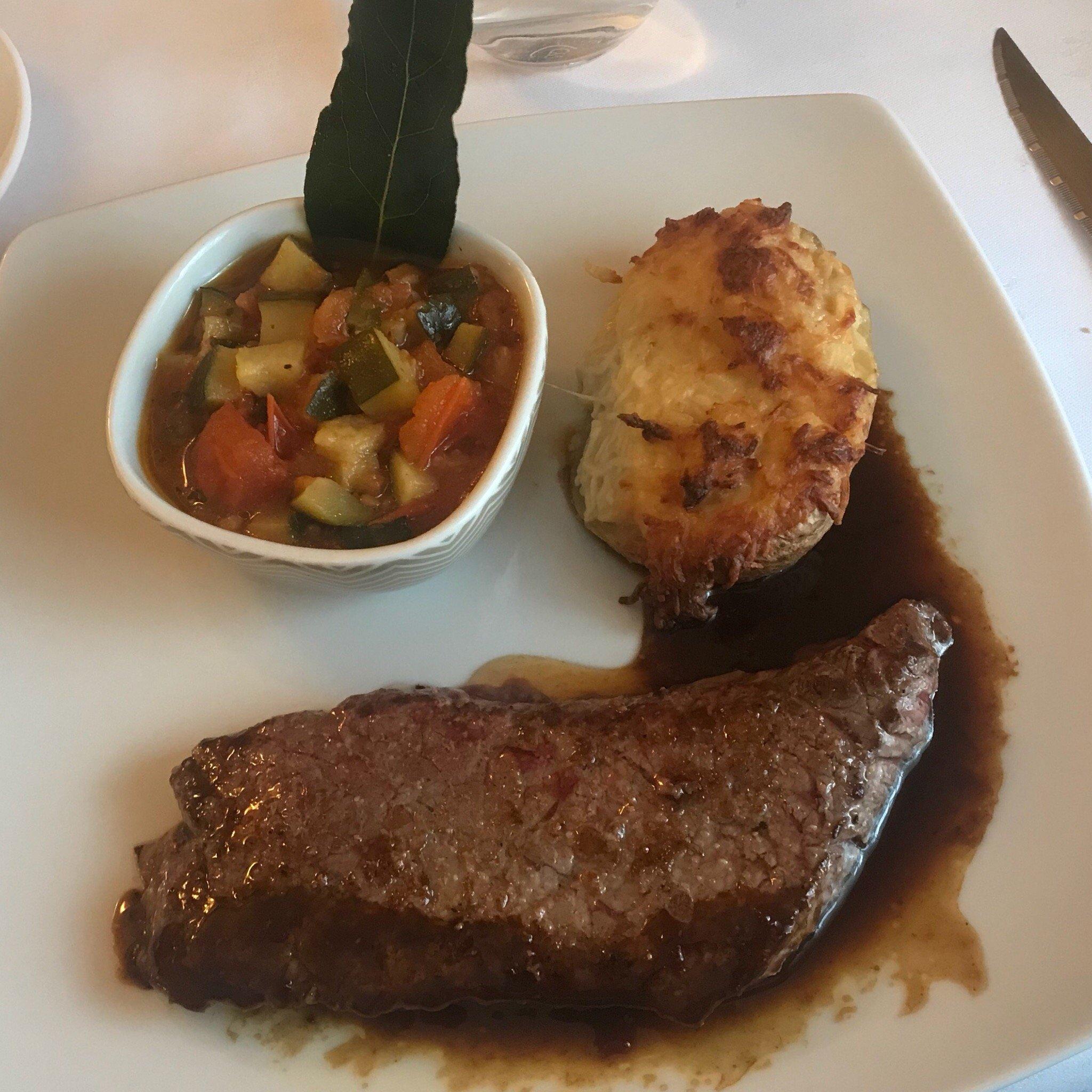 Logis Hôtel le Saint Romain