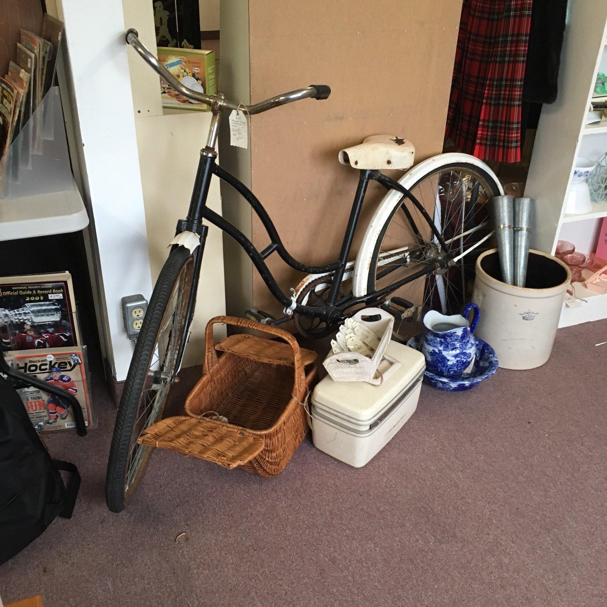 Almonte Antique Market