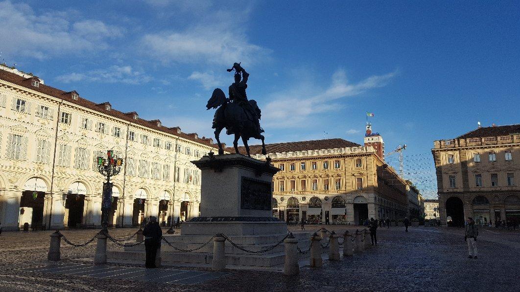 Monumento a Emanuele Filiberto di Savoia