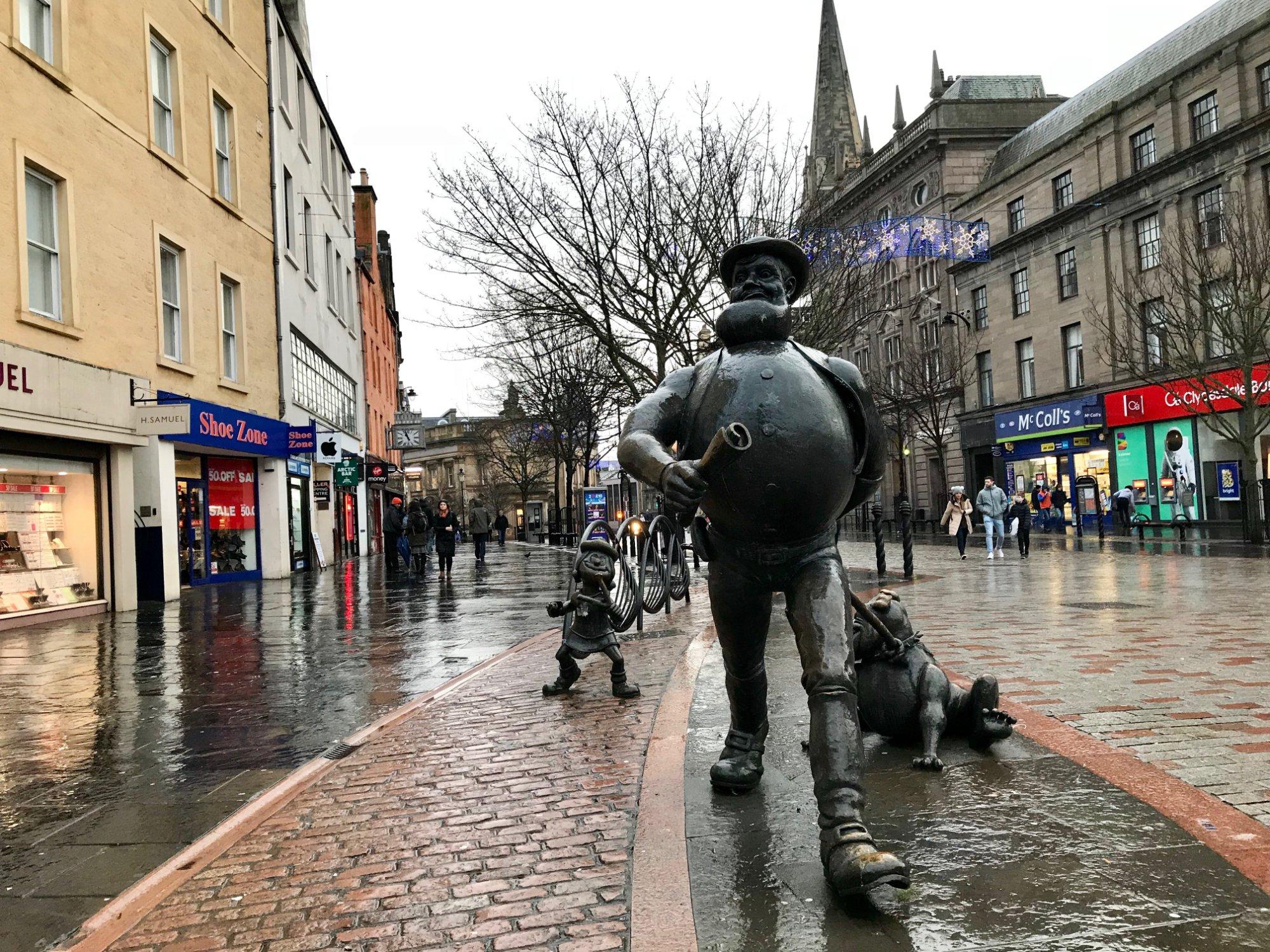 Desperate Dan Statue