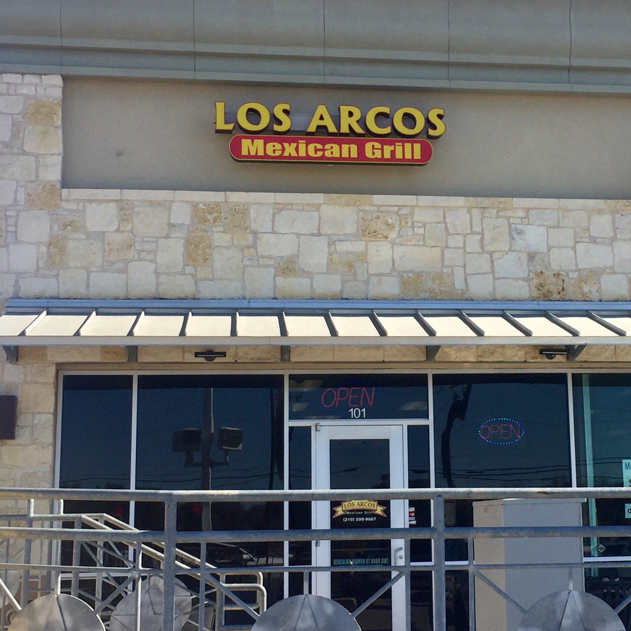 Los Arcos Mexican Grill