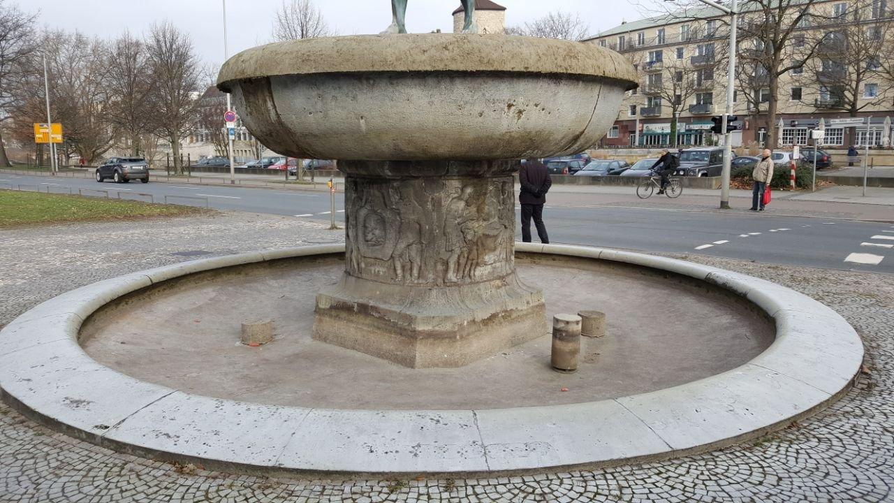 Duve-Brunnen