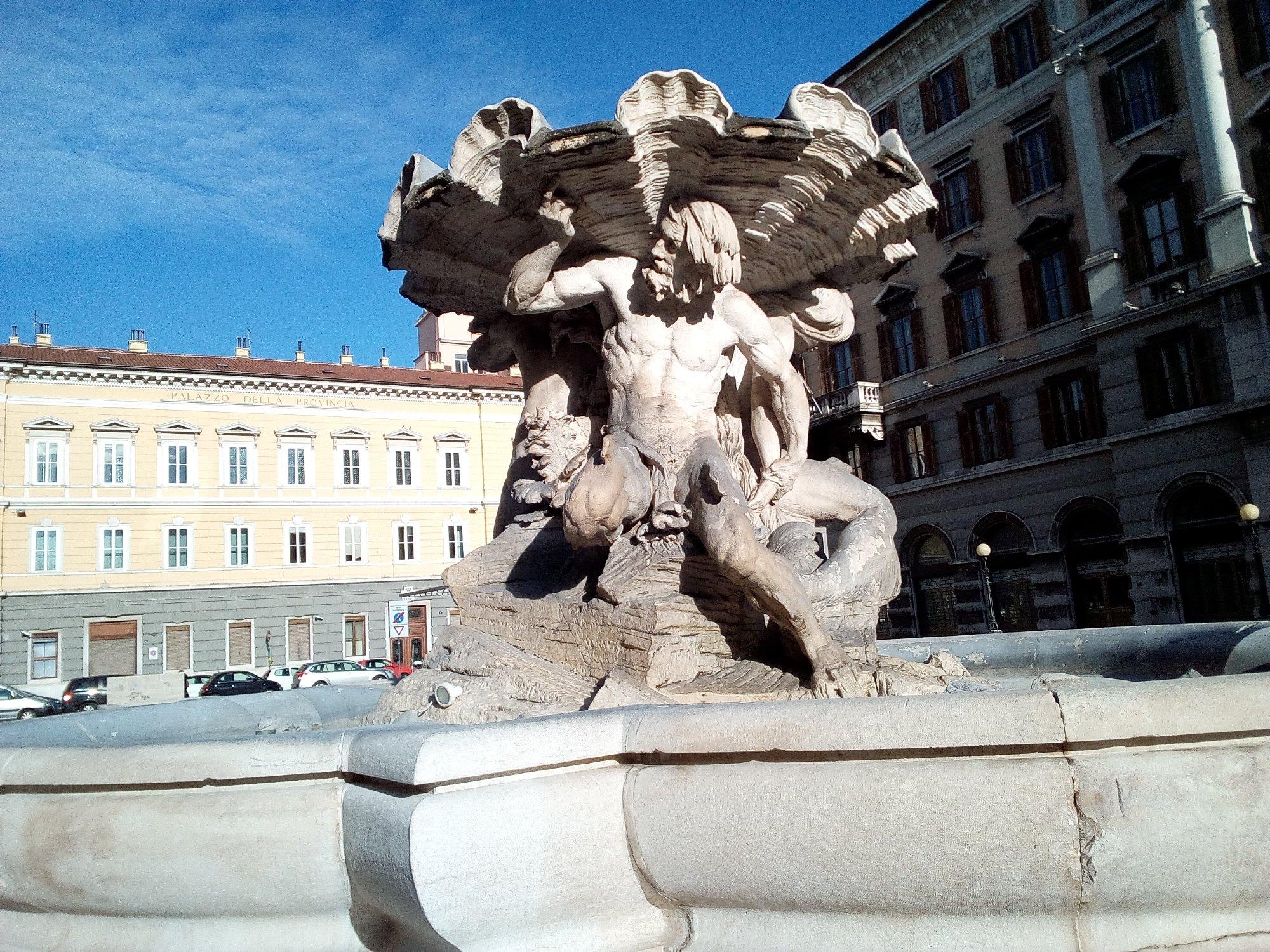 Fontana dei Tritoni