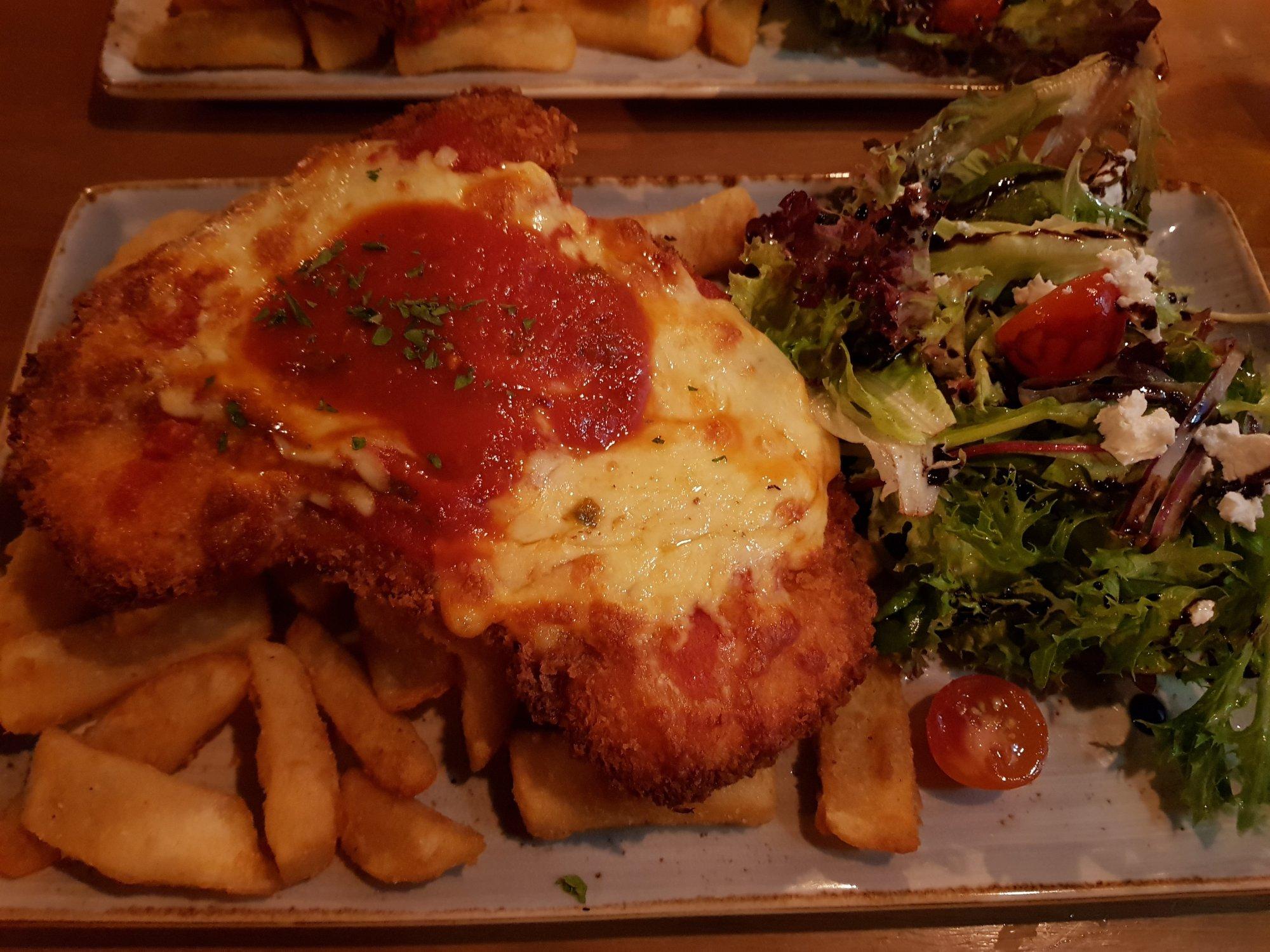 4 Pines Public House