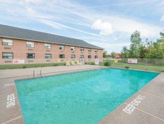 Travelodge by Wyndham Windsor