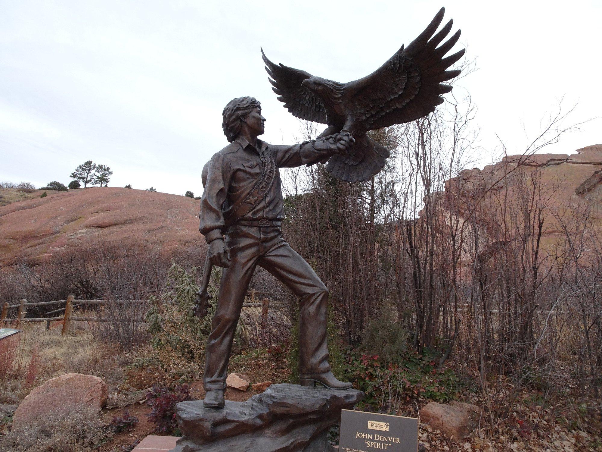 Statue to John Denver