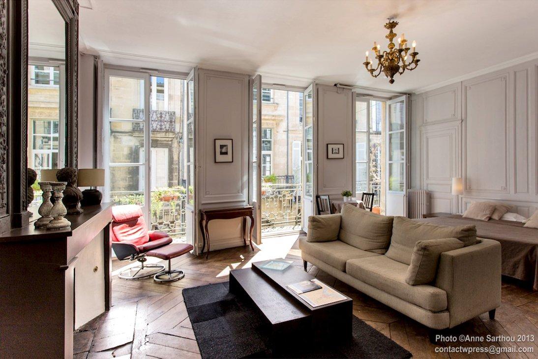 Une Chambre en Ville