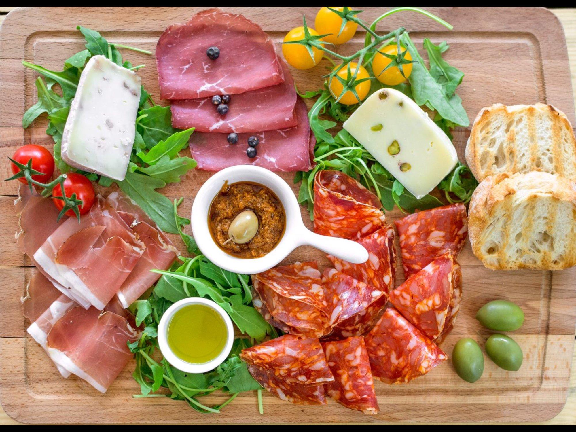 Lavender Coffee Shop & Deli