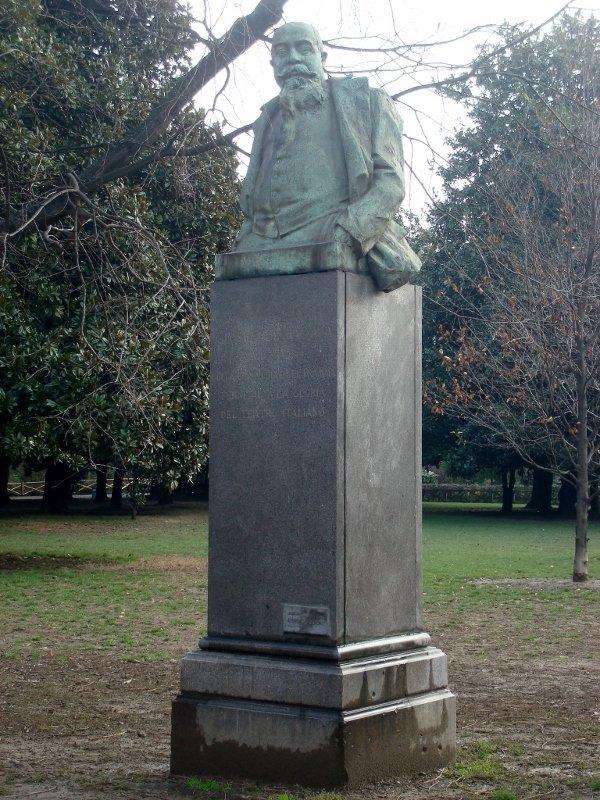 Busto a Giuseppe Giacosa