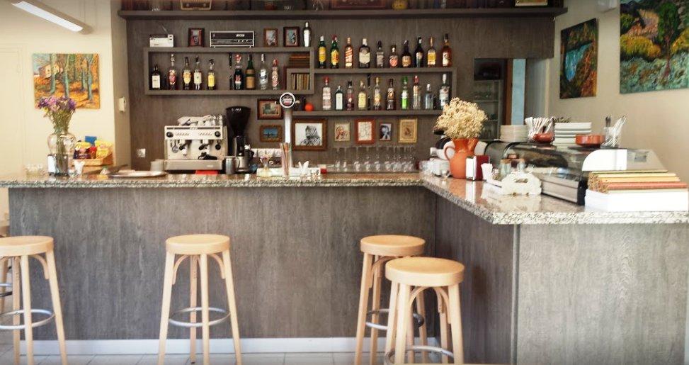 Pati de Ca les Monges