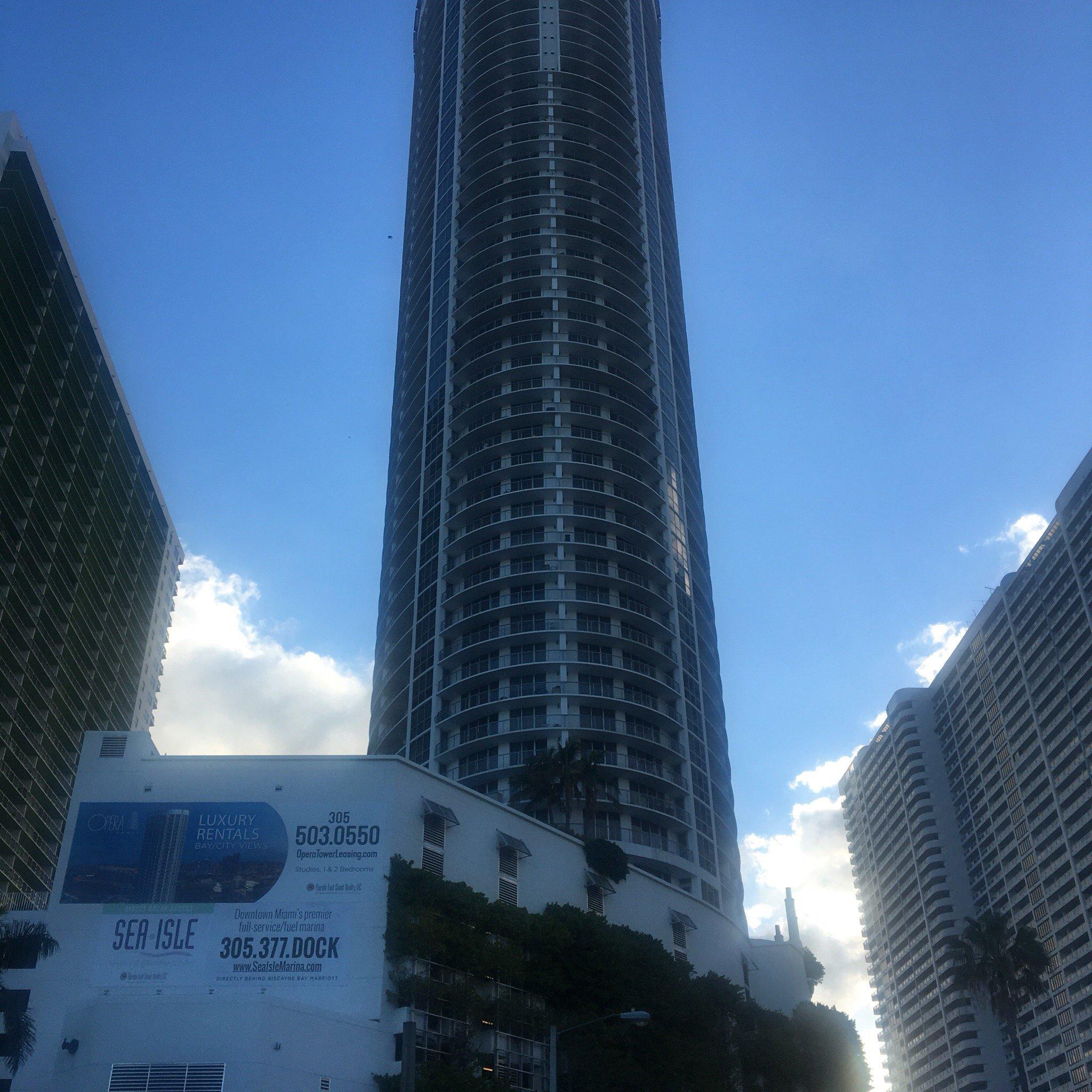 Opera Suites & Marina