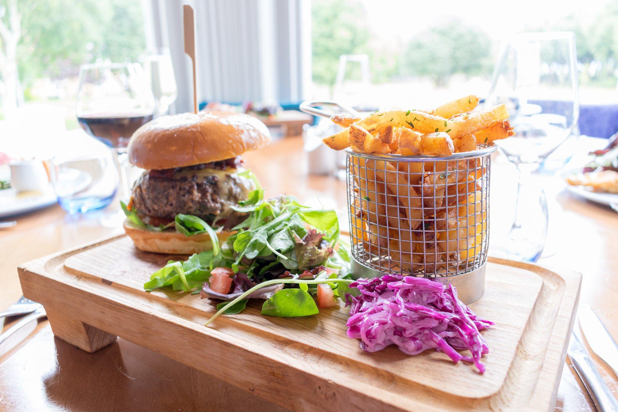 The Cliffe Lounge Bar & Kitchen