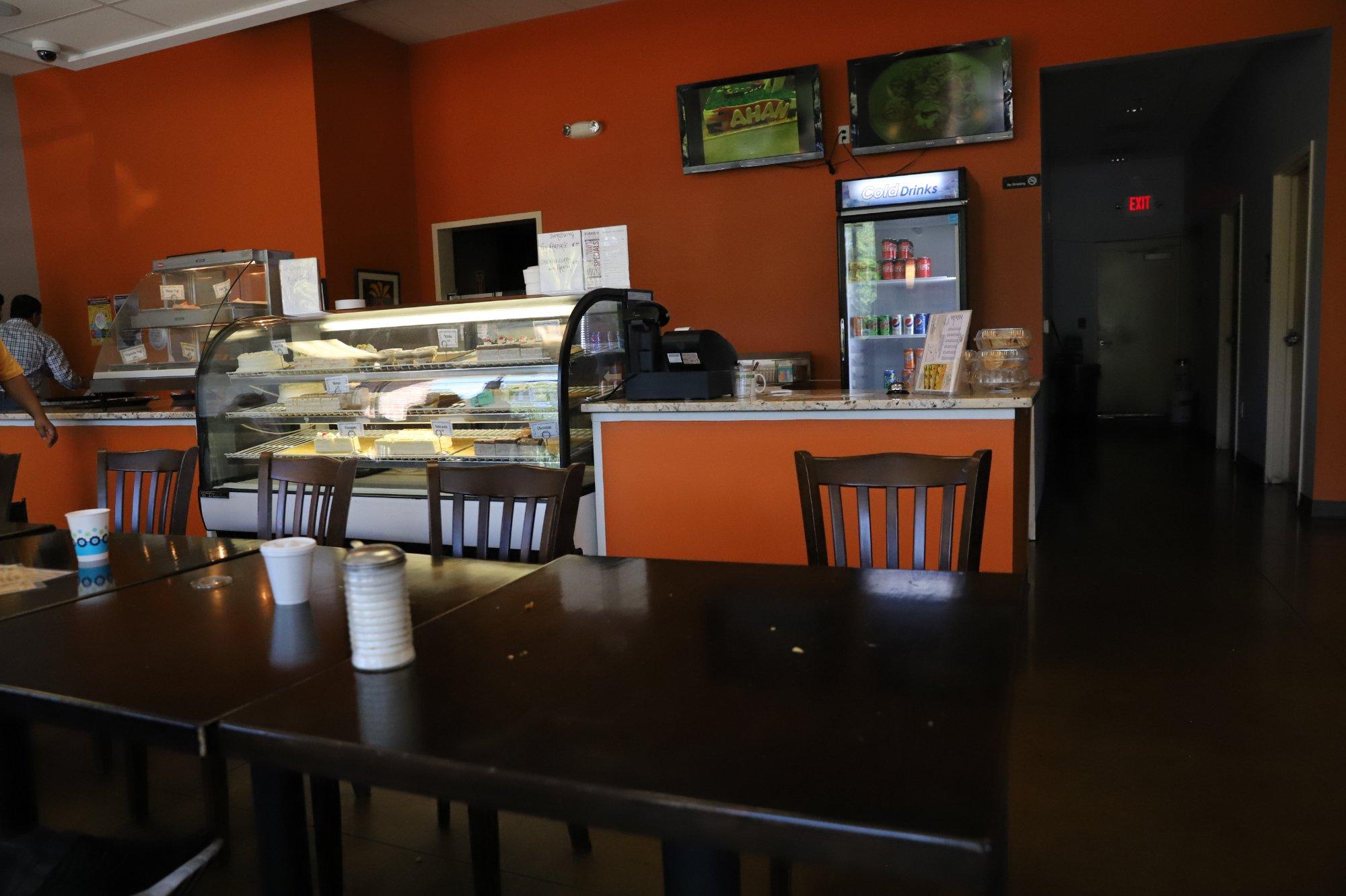 Hot Breads Cafe