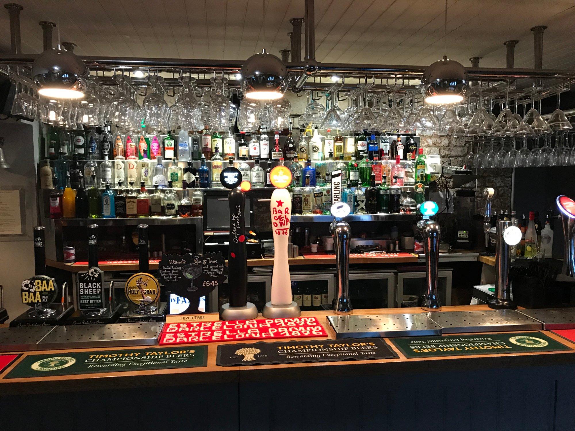 The Royal Pub & Restaurant