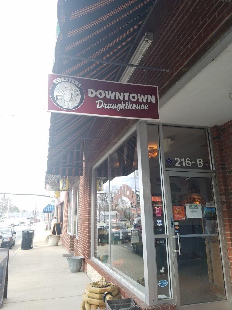 Coasters Downtown Draught House