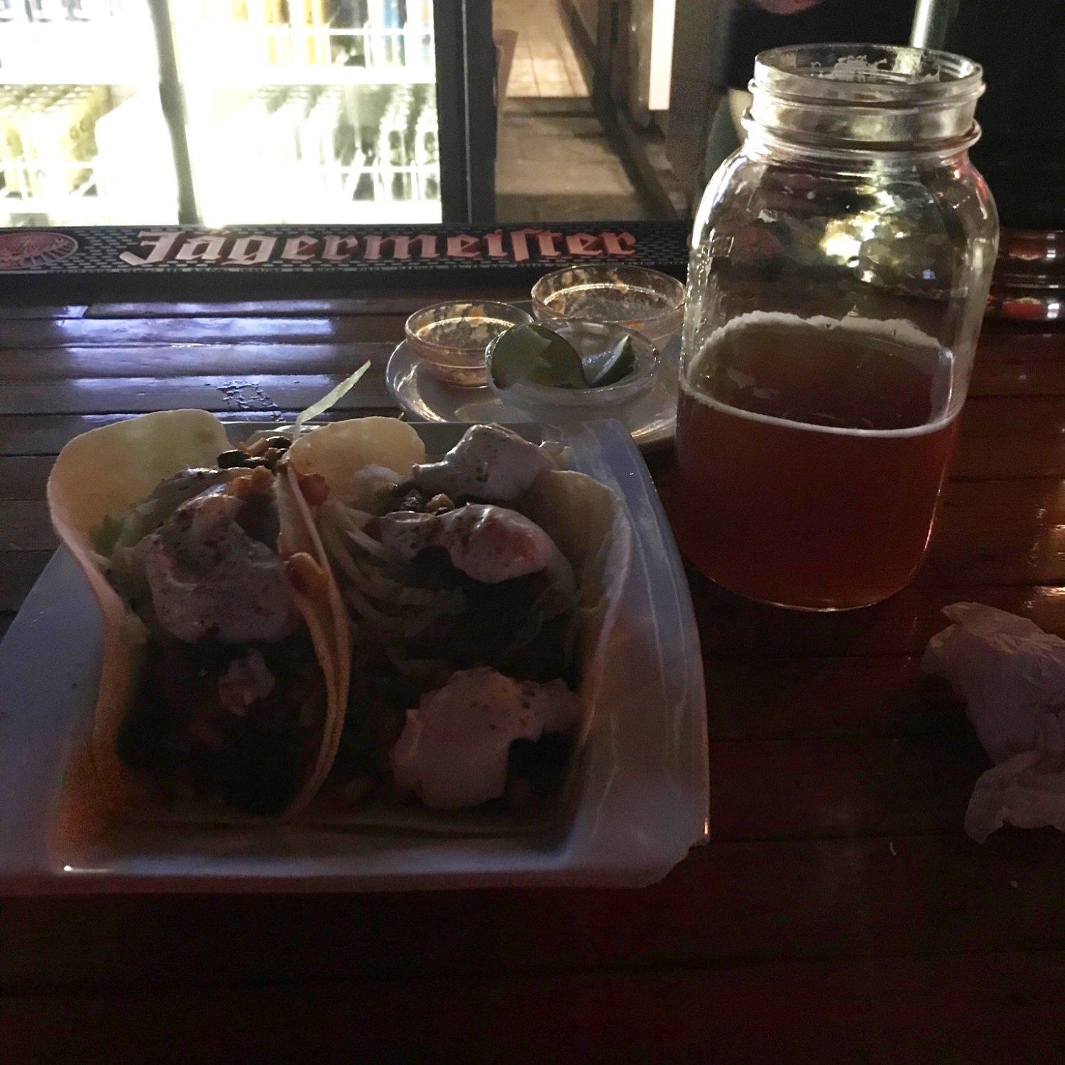 Doors Pub & Pizzeria