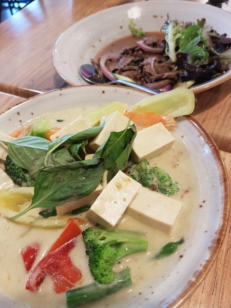 Photo by Family_Cat_of2