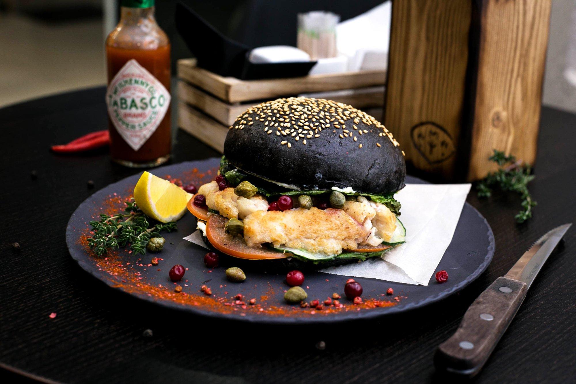 Black & White Burgers