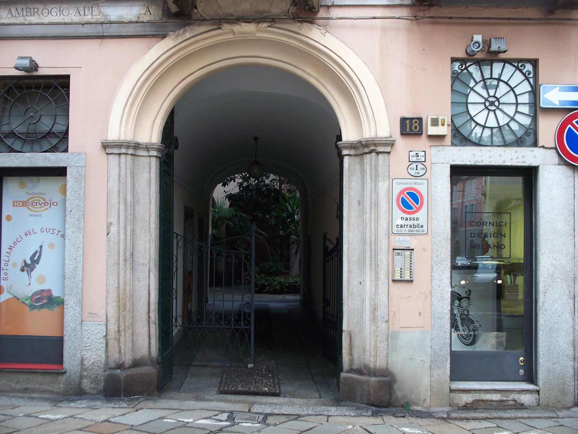 Palazzo Via San Maurilio 18