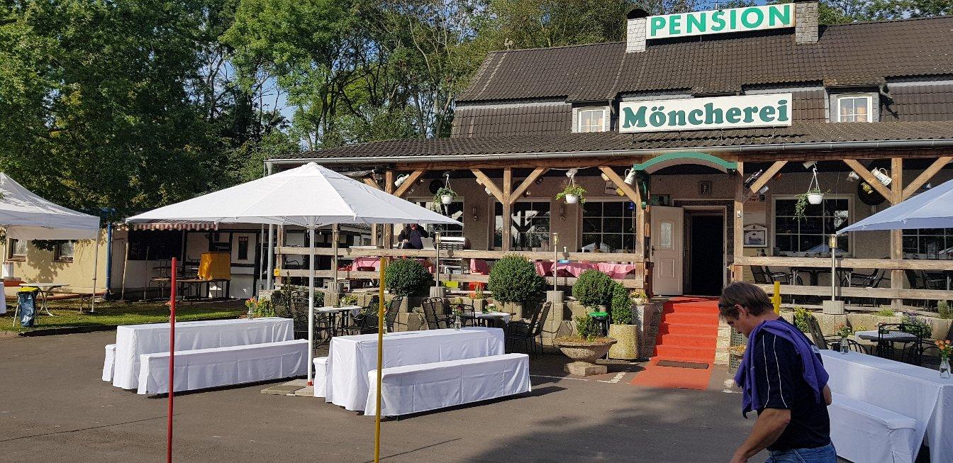 Gaststatte & Pension Moncherei