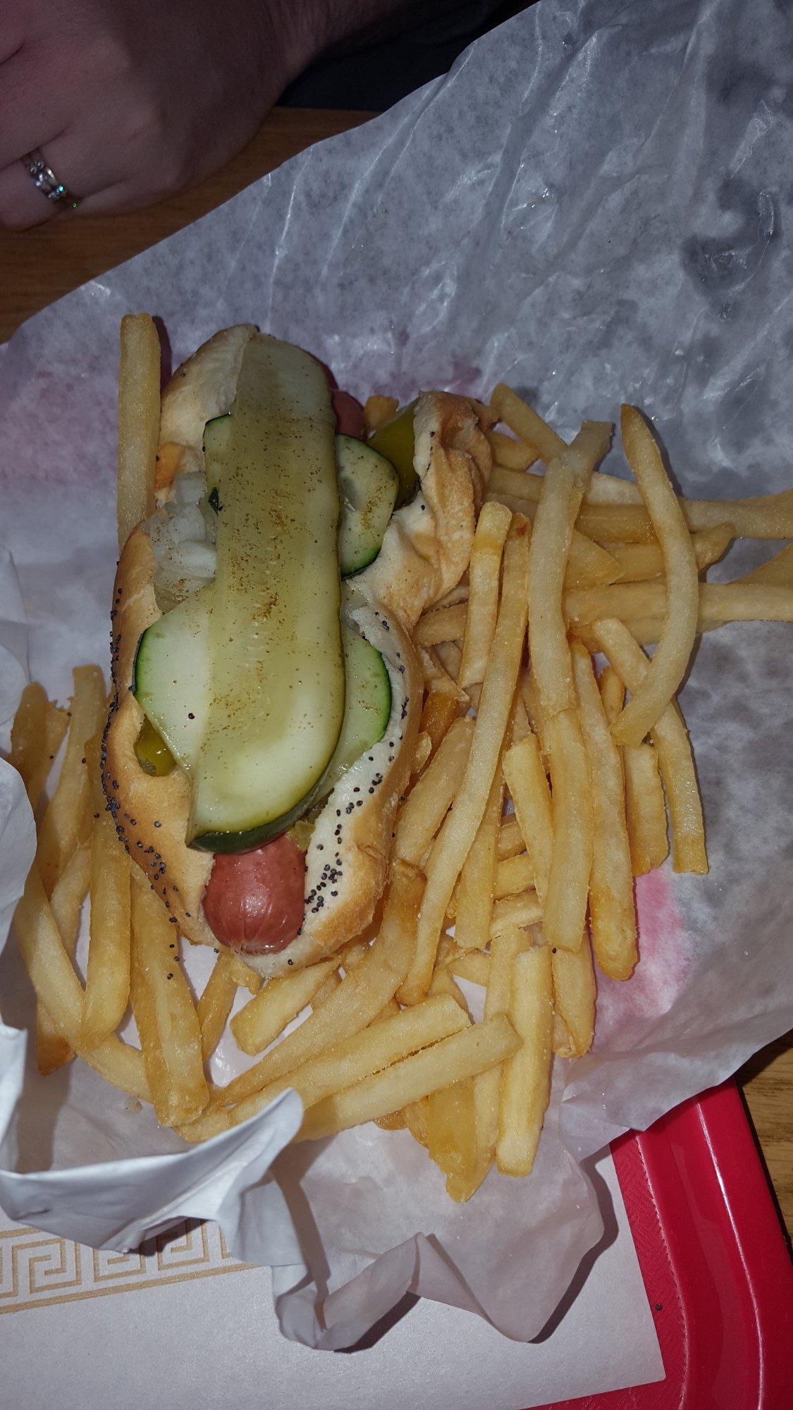 Tony's Steamers of Winfield