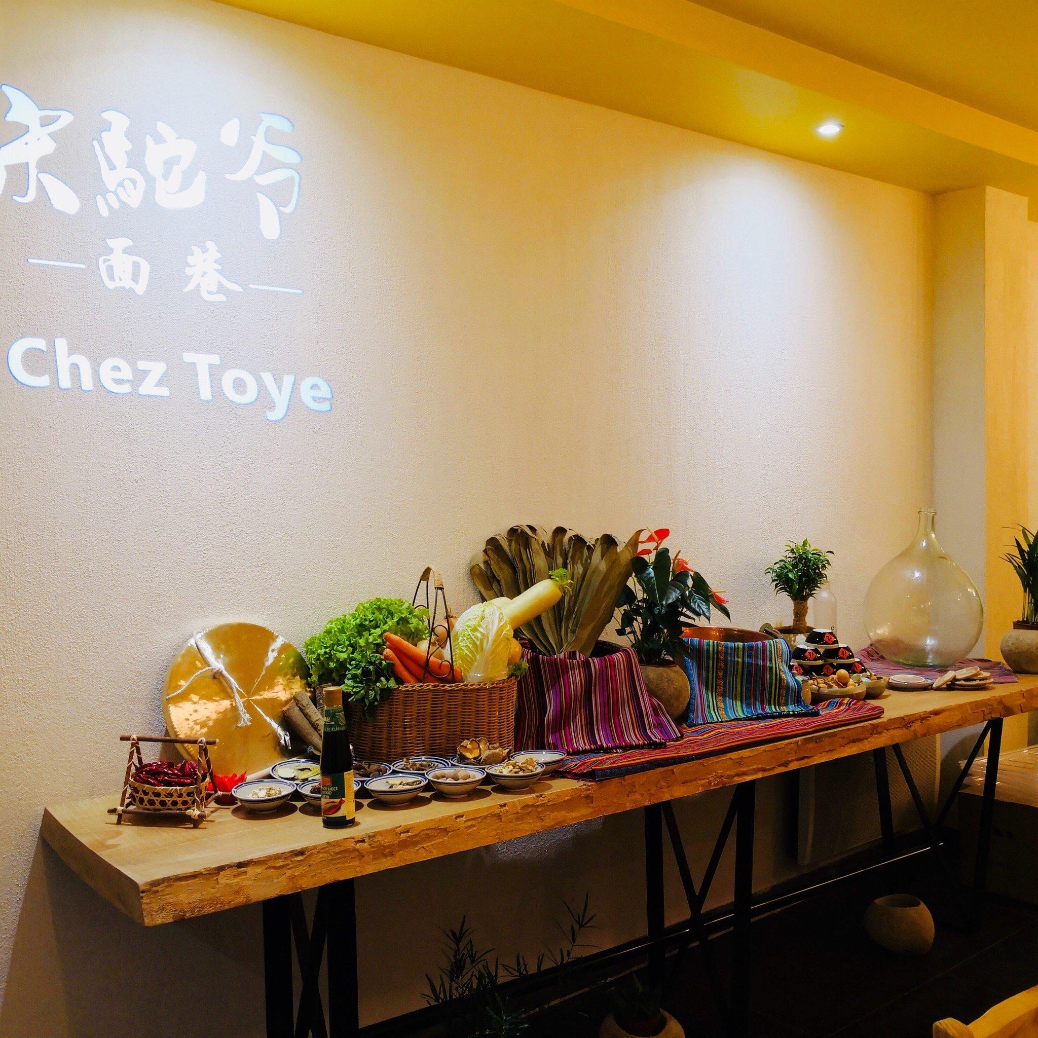 Chez Toye