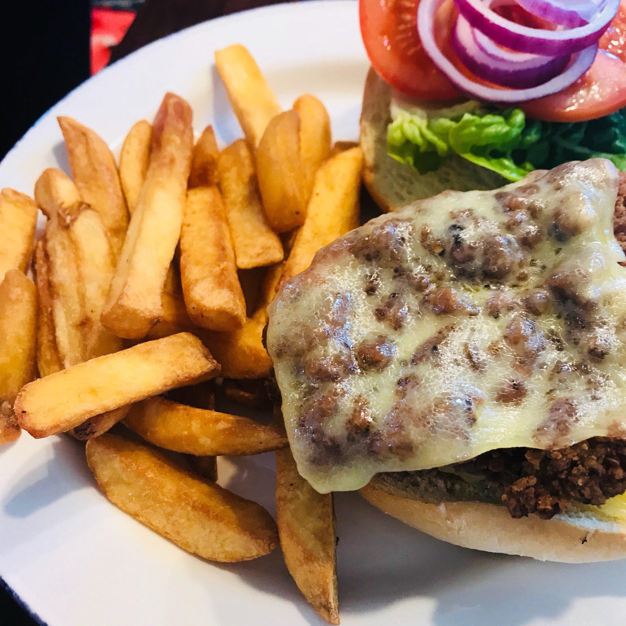 The Three Horseshoes