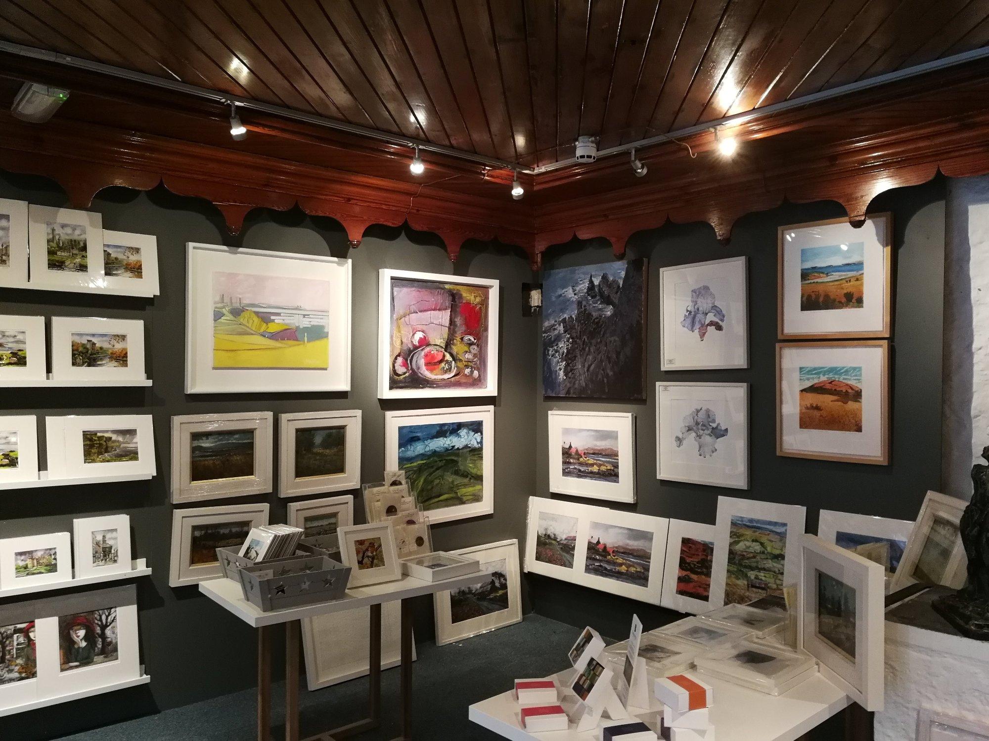 VALERIE WALSHE CONTEMPORARY