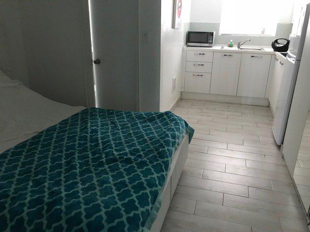 Art Deco Lincoln Apartments