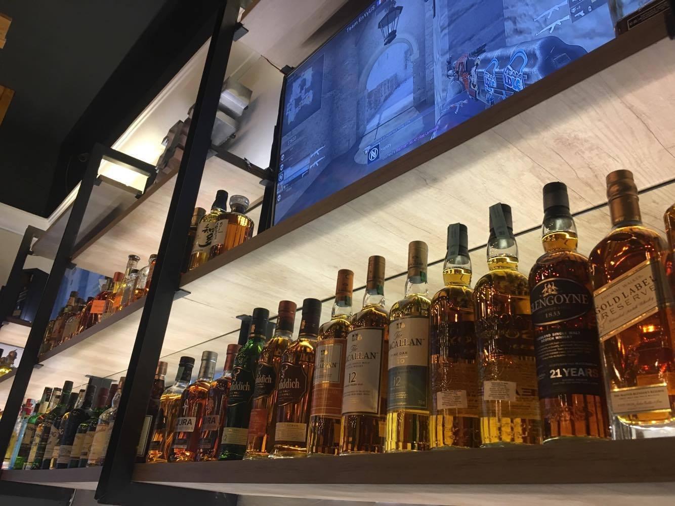 InGame Esport Bar and VR Arcade