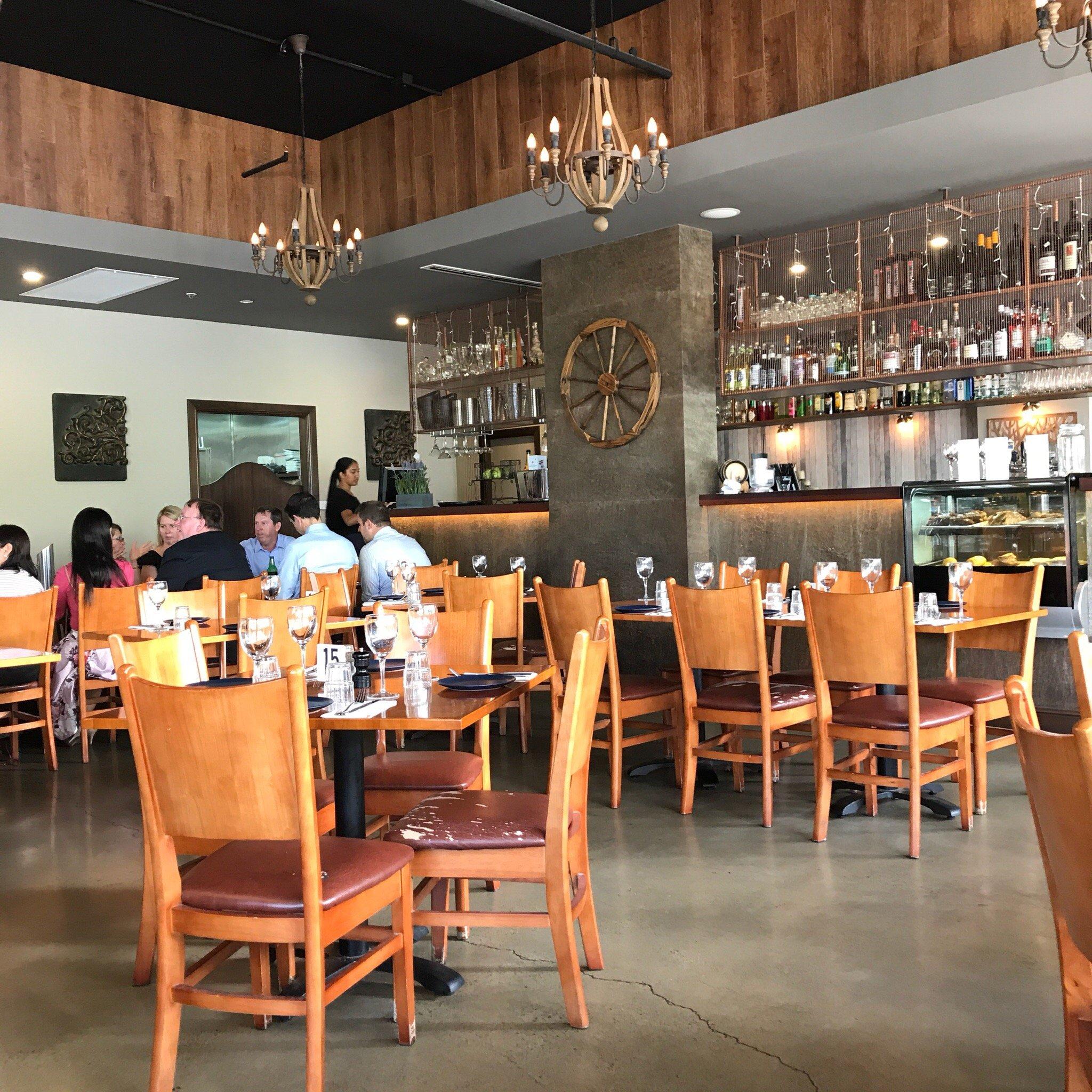 La Rustica By The Lake