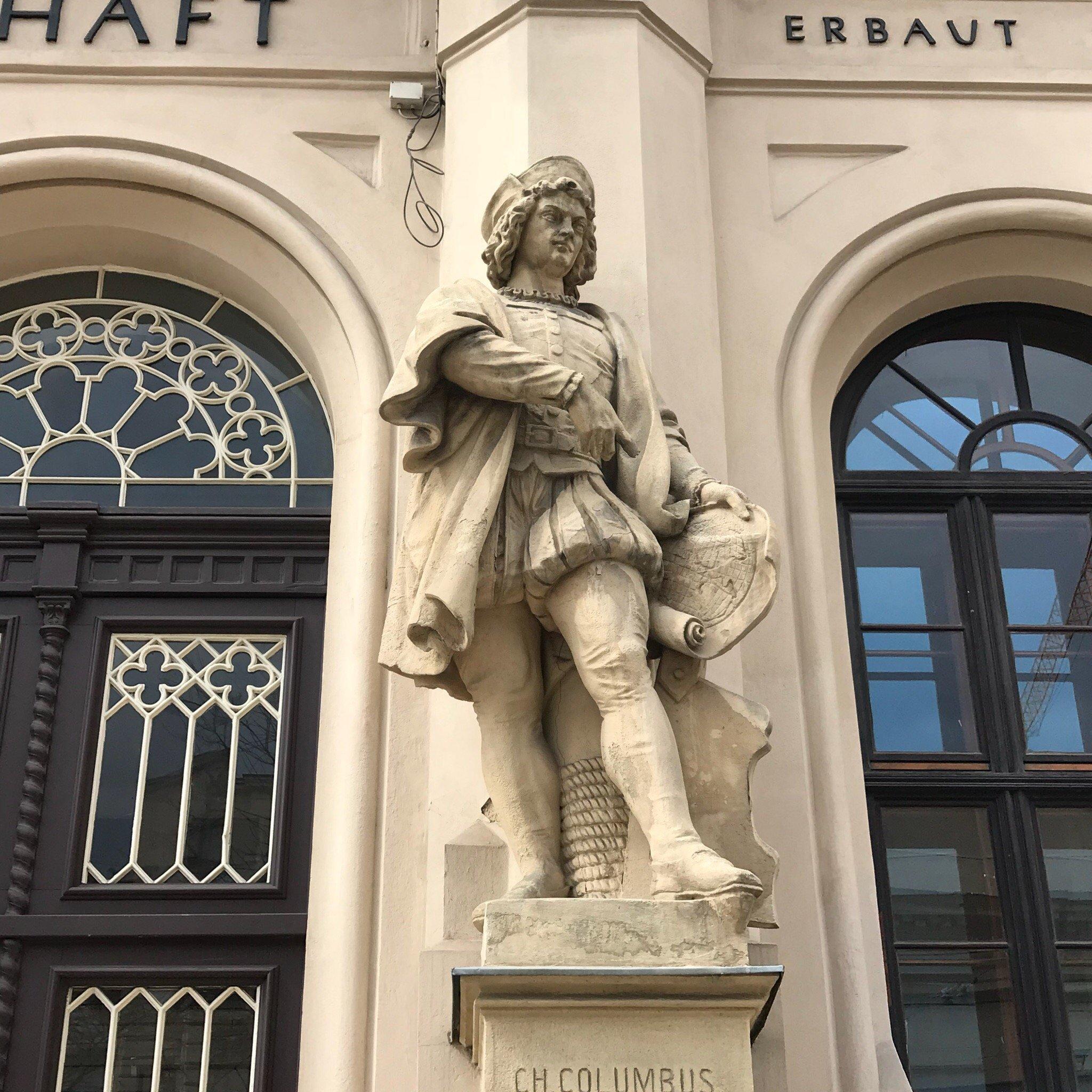 Statue Christopher Columbus