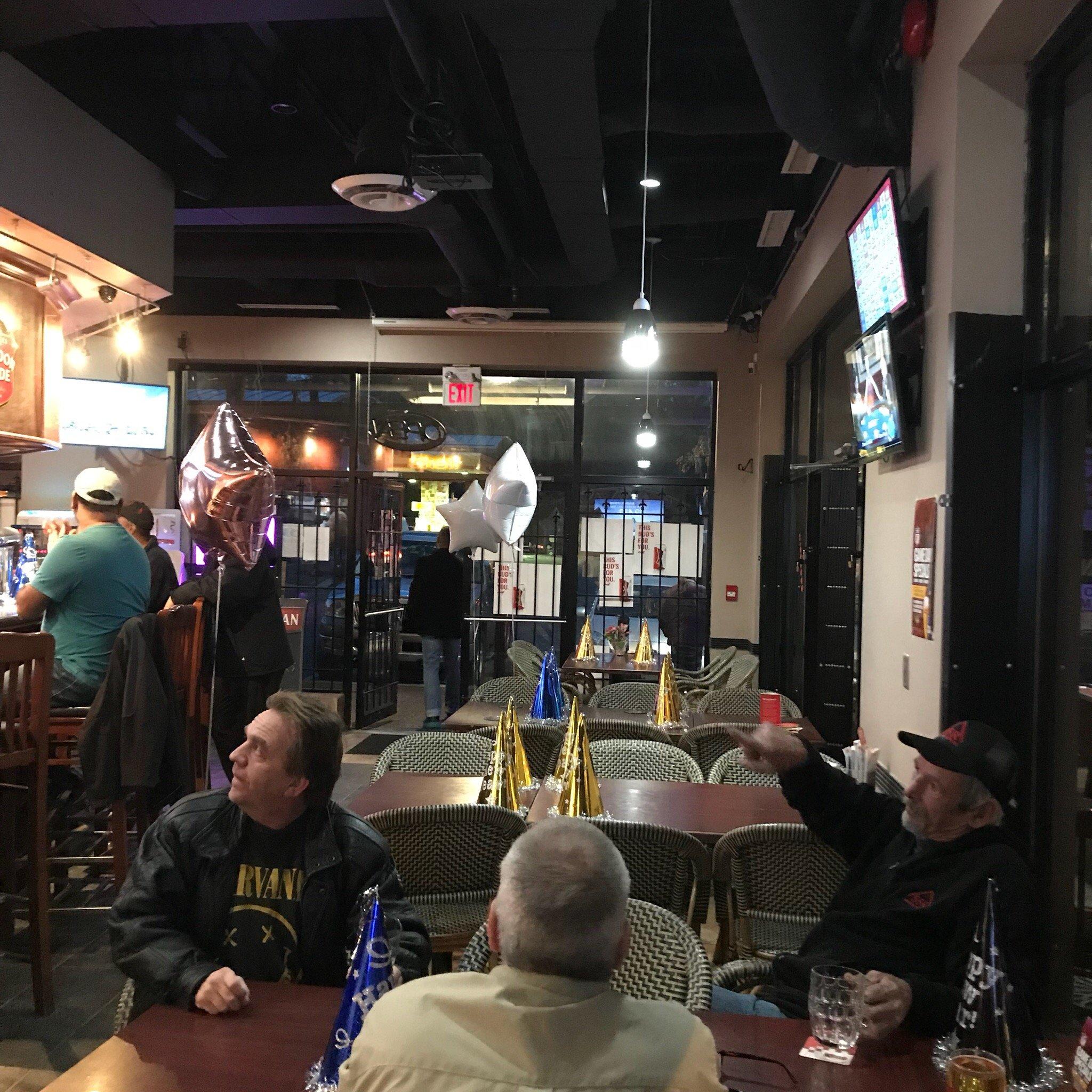 White Hart Pub and Grill