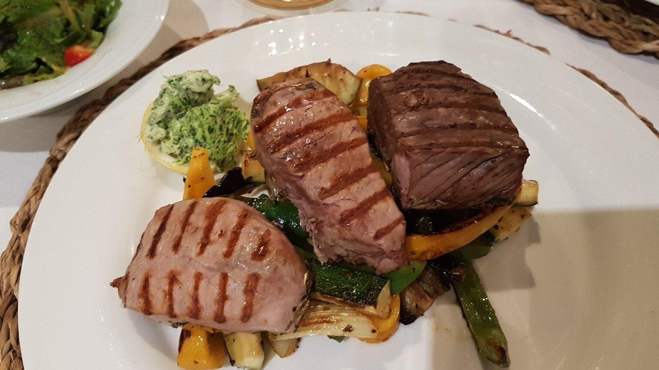 Rotes Ross Marktbergel