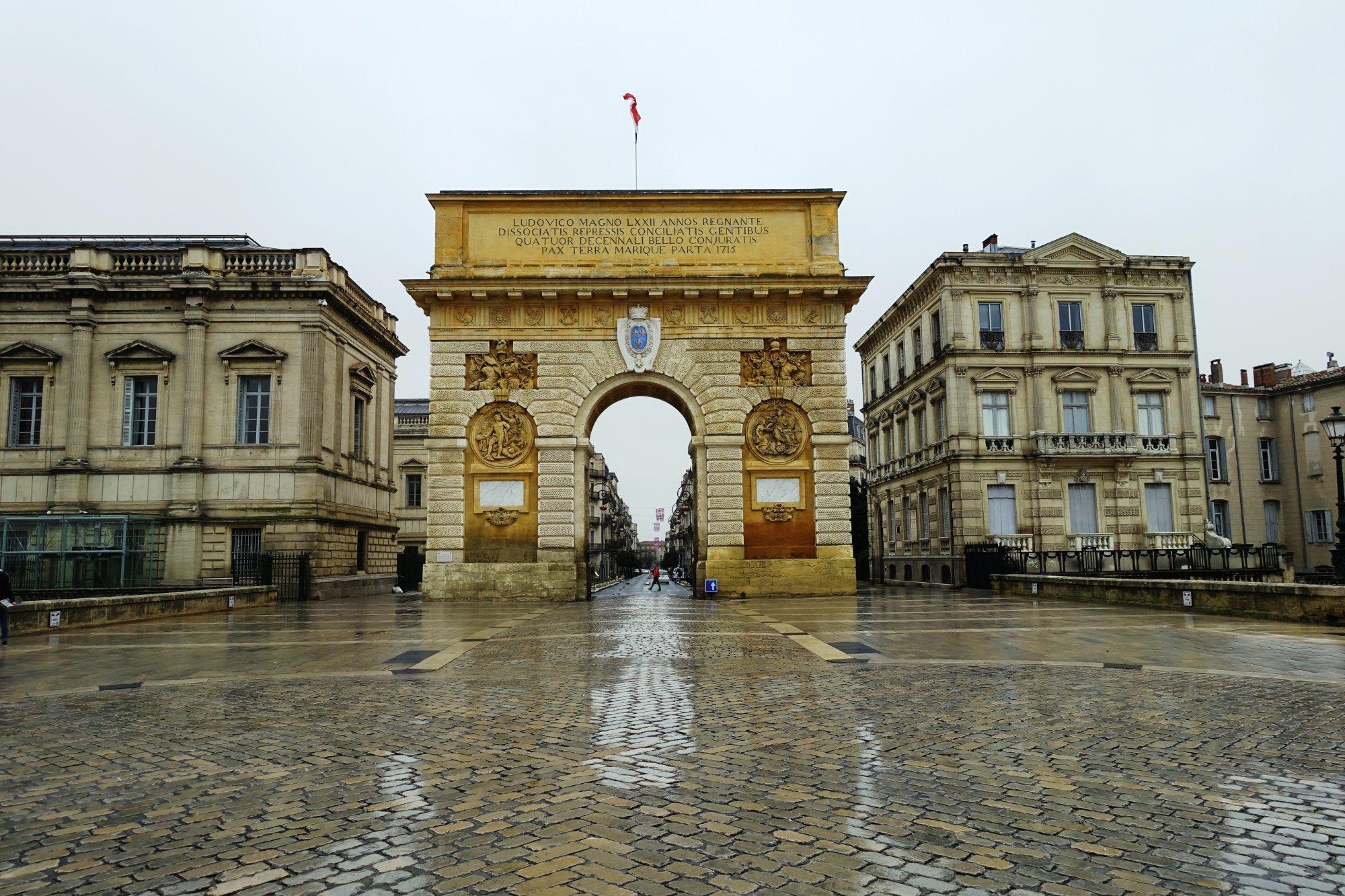 Porte du Peyrou