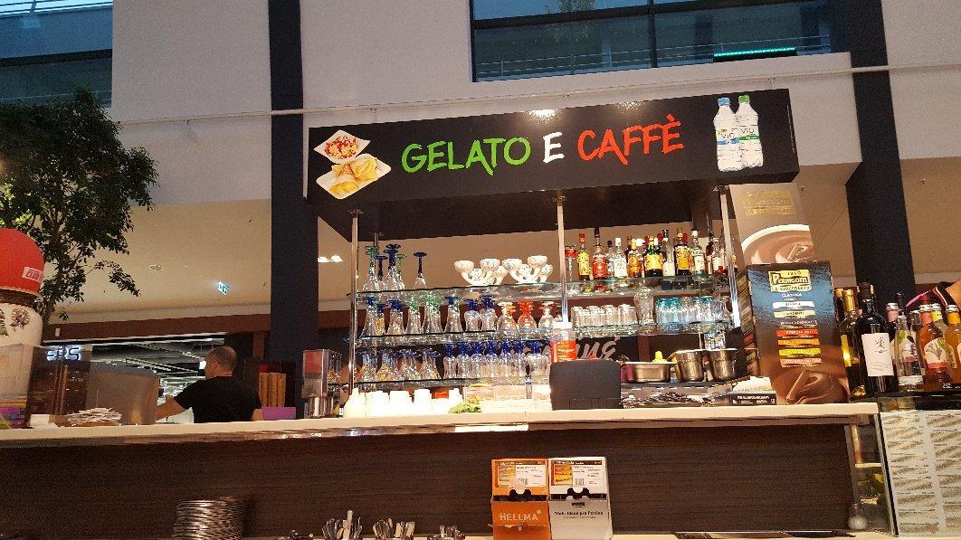 Photo by Eiscaffee M