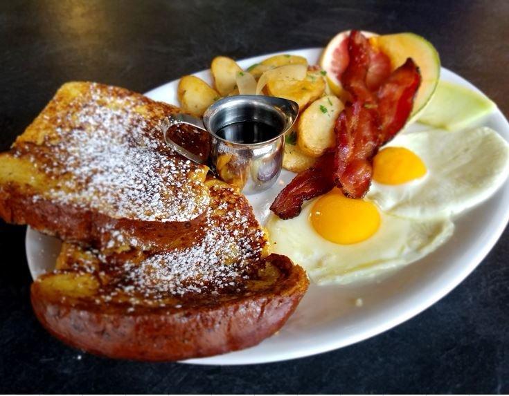 Eggspectation - Bay Street (toronto)