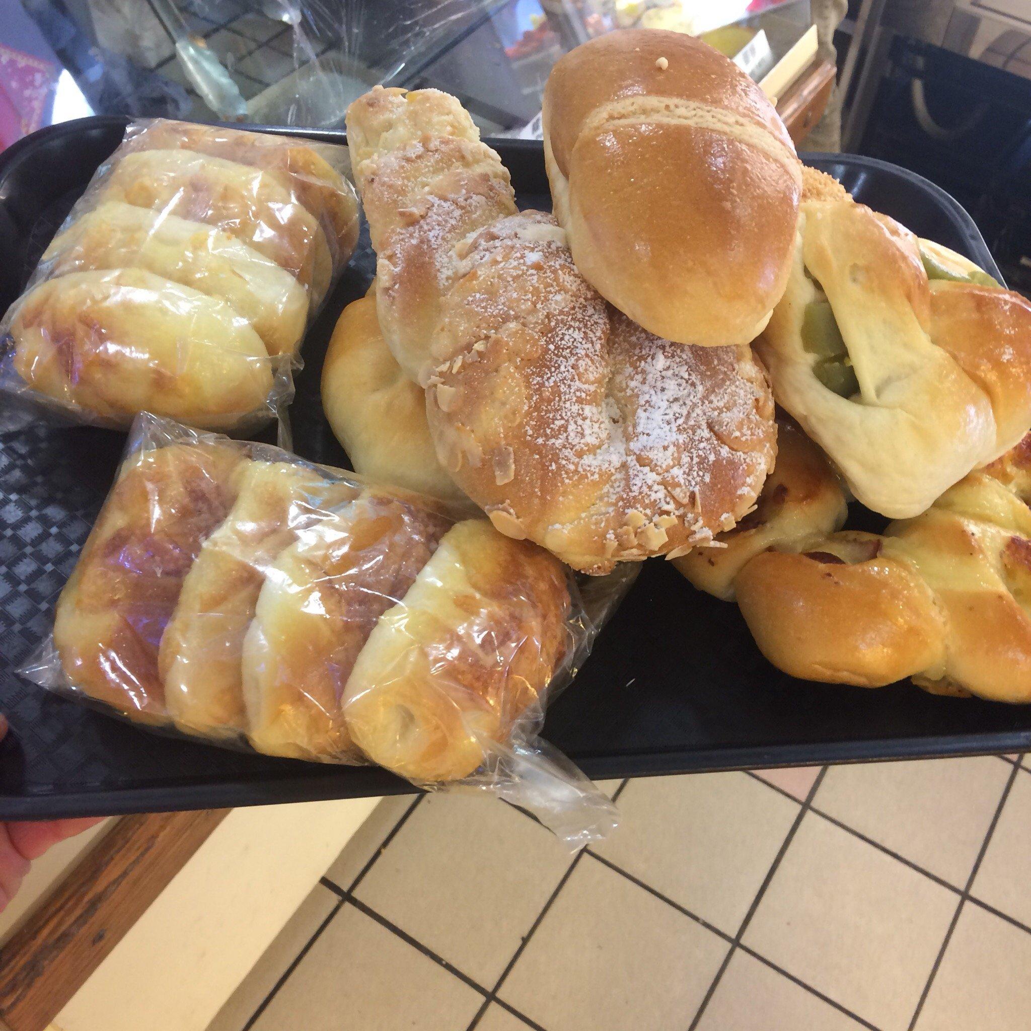 Golden Gate Cake Shop