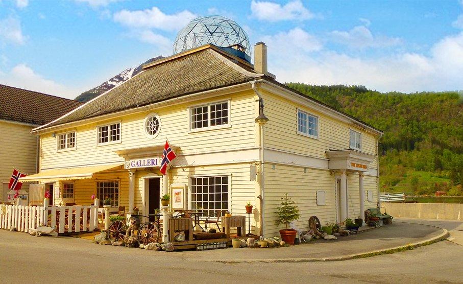 The golden house gallery