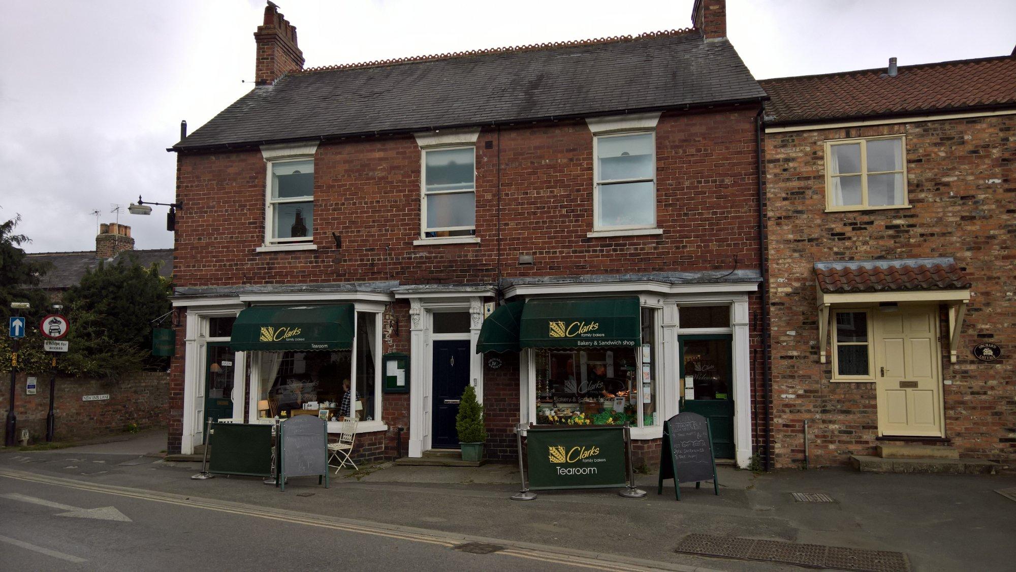 Clarks Family Bakers - Bakery and Cafe