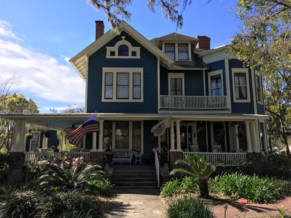 Hoyt House Bed & Breakfast